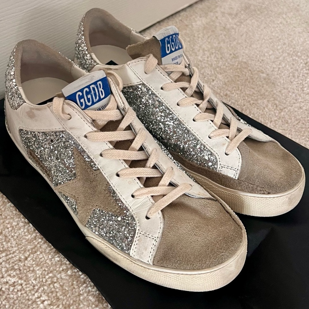 {Golden Goose} Vermillion Glittered SUPERSTARS Silver w/Taupe Suede Star - 7